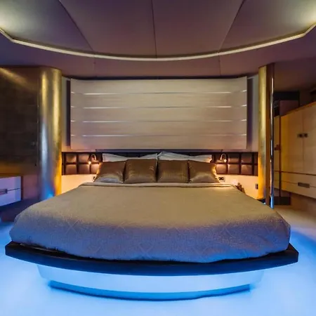Botel Nami - Luxury Yacht